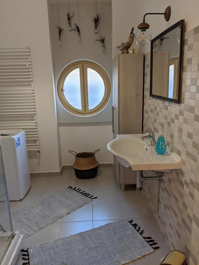 Cristian Apartment Near Old Town Тимишоара Экстерьер фото